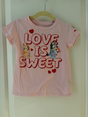 Pink Bluey  "Love Is Sweet" 5T Graphic Tee